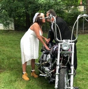 Meet your Posher, Dee